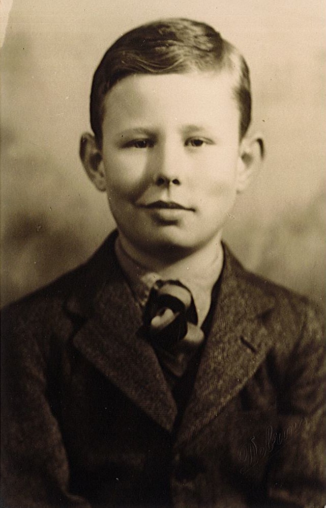 Image of a young 9 year old boy - Edward Topping in shirt and tie
