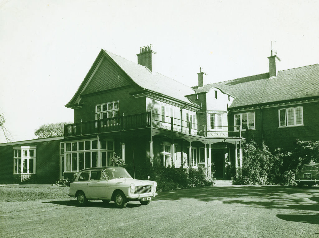 Historical image of the Barton Grange Hotel